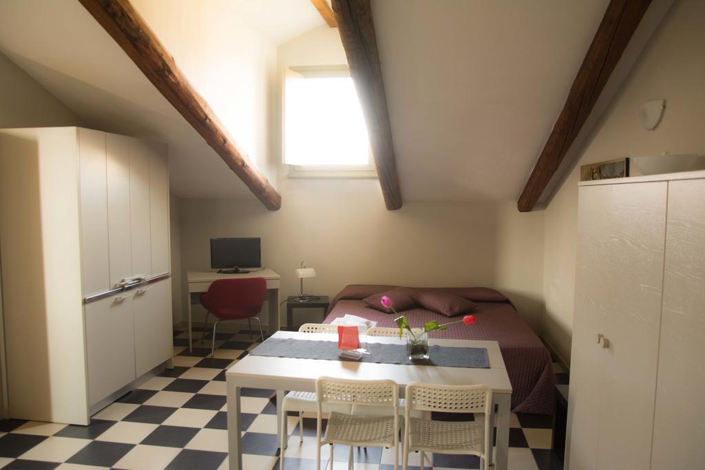 Cascina Marchesa Otel Torino Oda fotoğraf